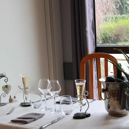 Au Relais De L'oust